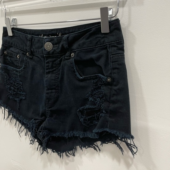 American Eagle Distressed Stretch Black Shorts 0 - Picture 3 of 6